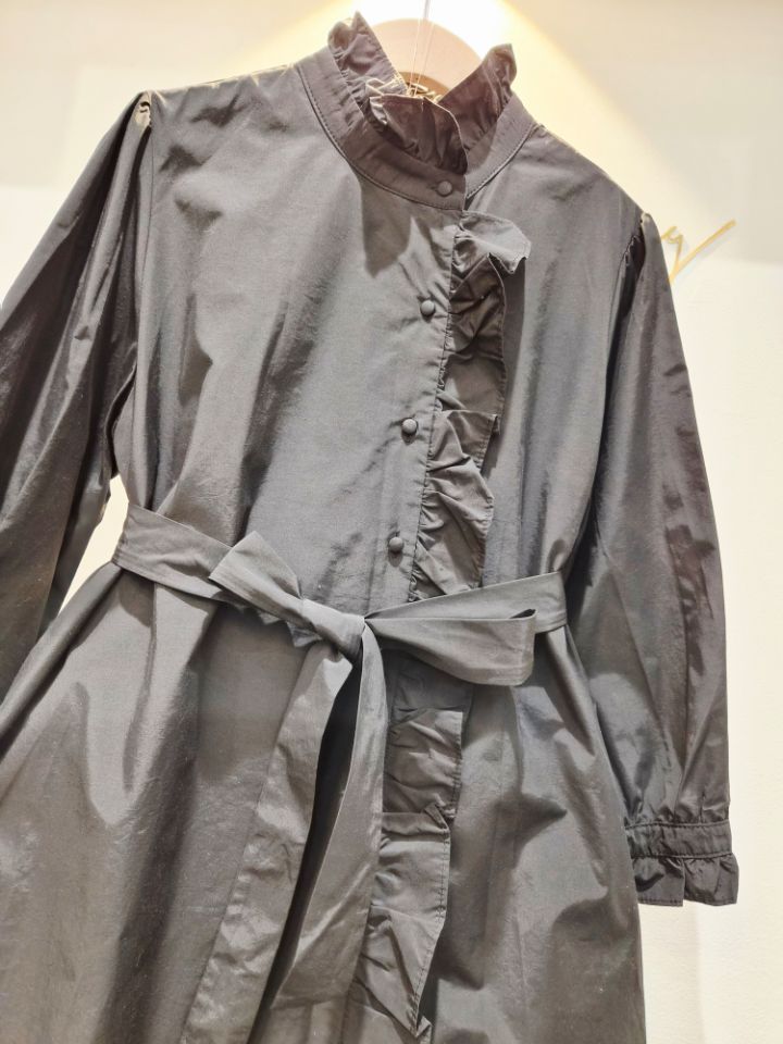 BLING BLING-S/RICO韓國直郵女裝新款人氣長款風衣含腰帶BLING BLING-S/RICO長款風衣