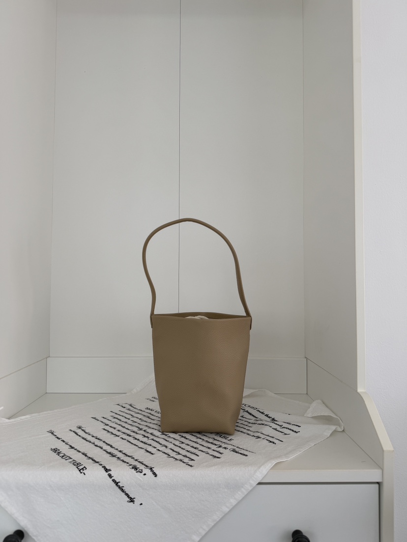 LAUNDRY韓國直郵女裝新品熱賣休閑人氣時尚手拿包腋下包皮革LAUNDRY手拿包/腋下包圖色3