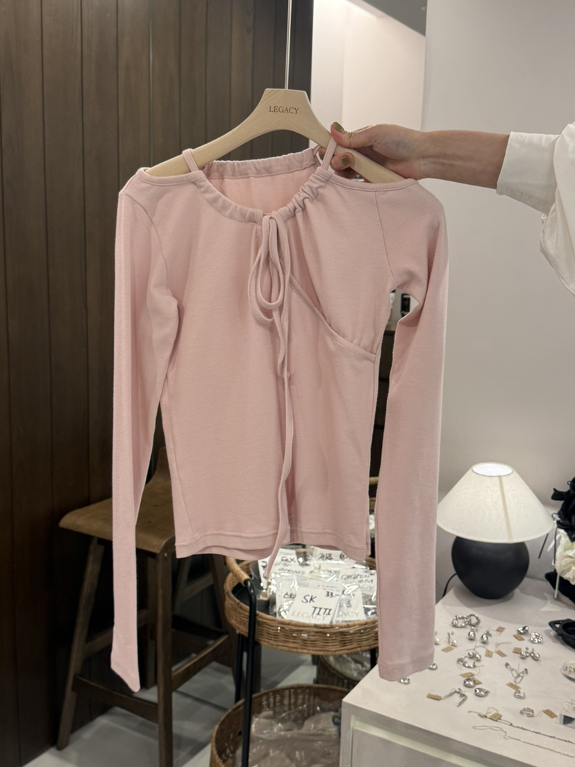 LEGACY韓國直郵女裝新款時尚熱賣休閑人氣職業長袖T恤鏤空LEGACY長袖T恤圖色2