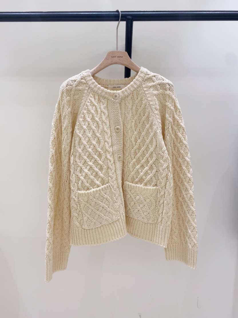 LOVE ROSIE韓國直郵女裝新款熱賣推薦時尚人氣針織衫開衫LOVE ROSIE針織衫圖色2