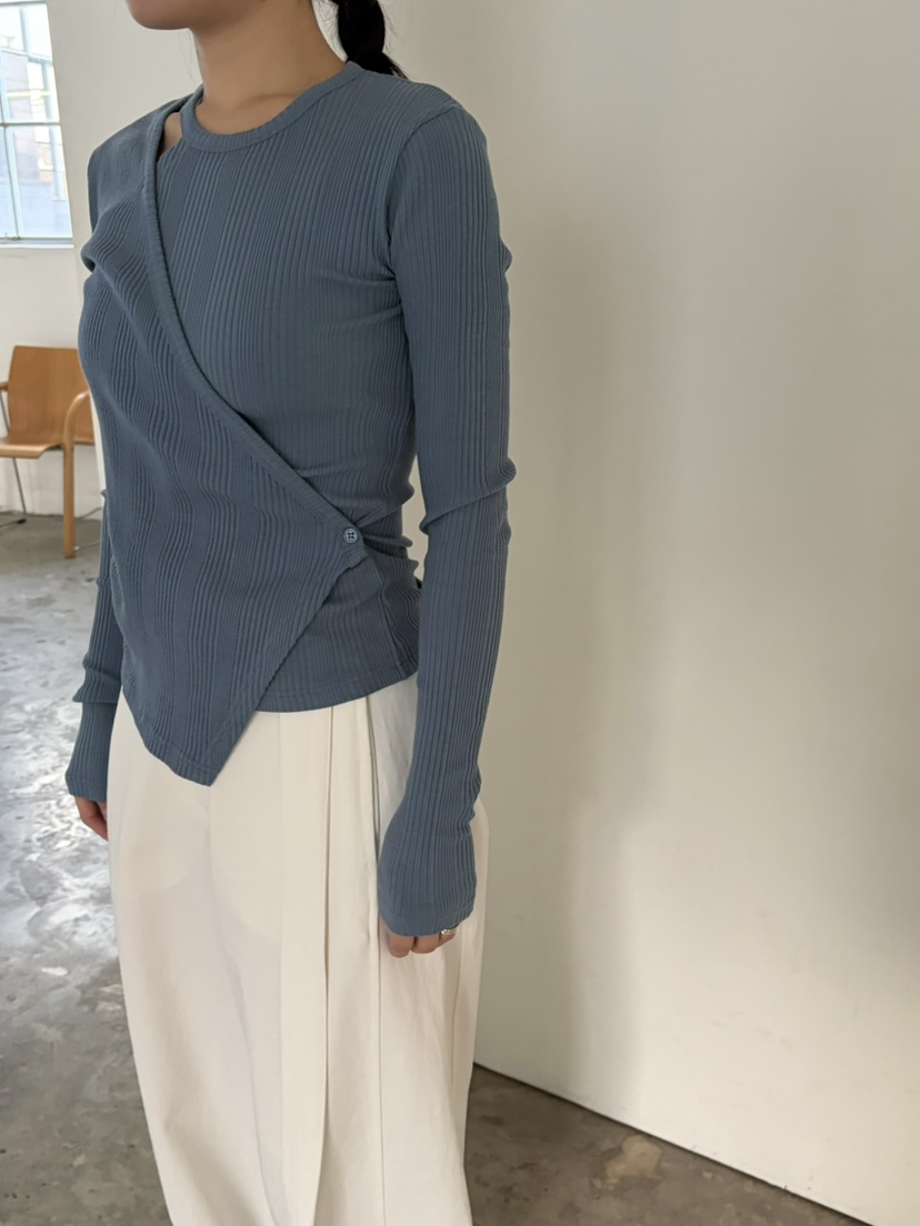 OVER NEAR韓國直郵實拍女裝新款26春夏人氣推薦職業長袖T恤OVER NEAR長袖T恤