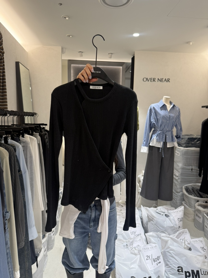 OVER NEAR韓國直郵實拍女裝新款26春夏人氣推薦職業長袖T恤OVER NEAR長袖T恤圖色4