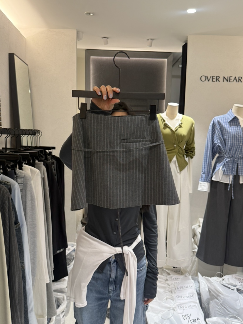 OVER NEAR韓國東大門代購女裝新品推薦26春夏裙褲含腰帶海軍OVER NEAR裙褲