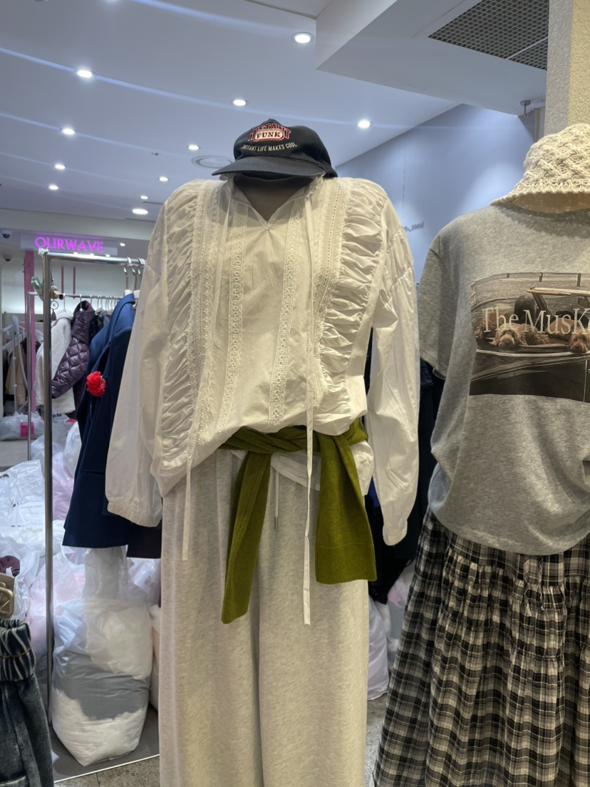 BABEL韓國直郵女裝新款人氣熱賣時尚職業推薦襯衫蕾絲衫褶皺BABEL襯衫/蕾絲衫