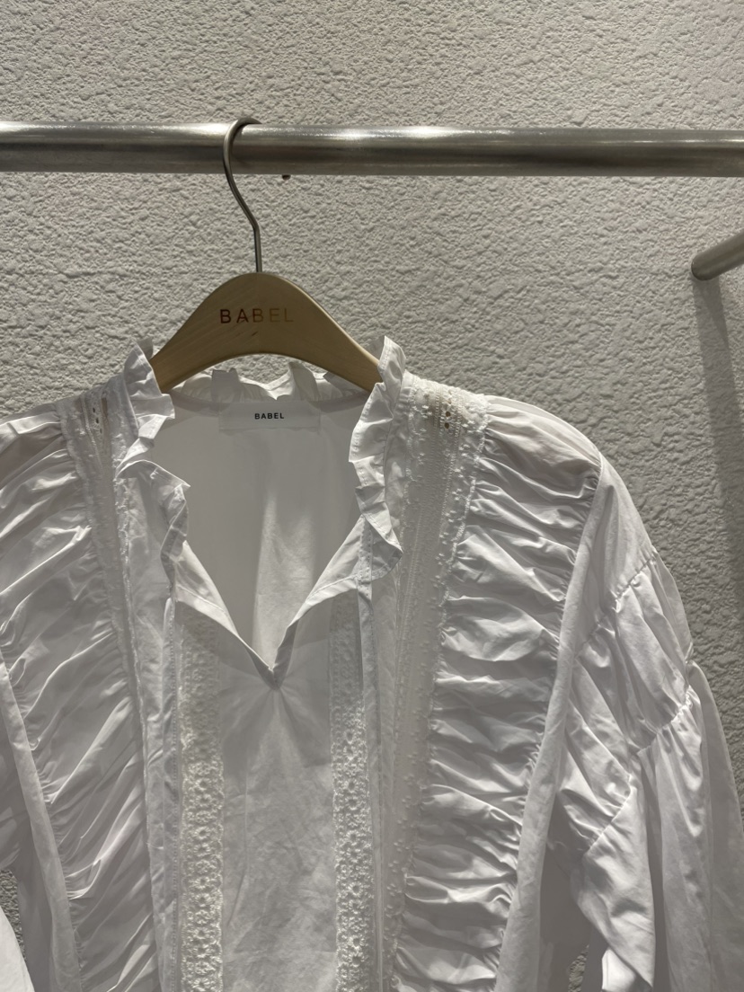 BABEL韓國直郵女裝新款人氣熱賣時尚職業推薦襯衫蕾絲衫褶皺BABEL襯衫/蕾絲衫