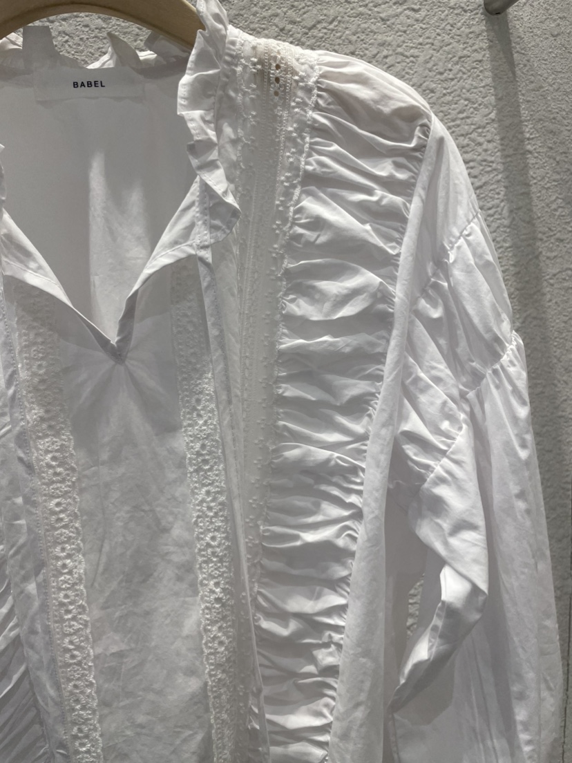 BABEL韓國直郵女裝新款人氣熱賣時尚職業推薦襯衫蕾絲衫褶皺BABEL襯衫/蕾絲衫