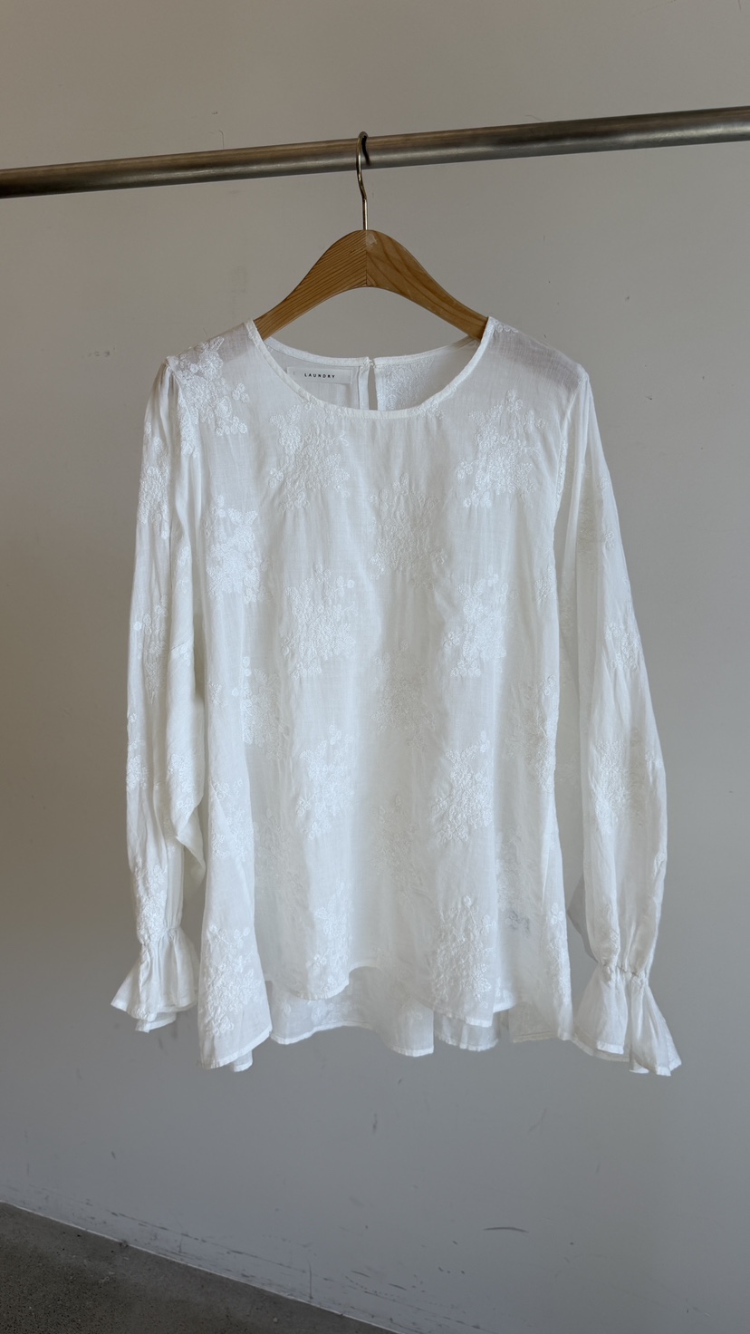 LAUNDRY韓國東大門直郵女士新品熱賣襯衫蕾絲衫泡泡袖刺繡亞麻LAUNDRY襯衫/蕾絲衫圖色1