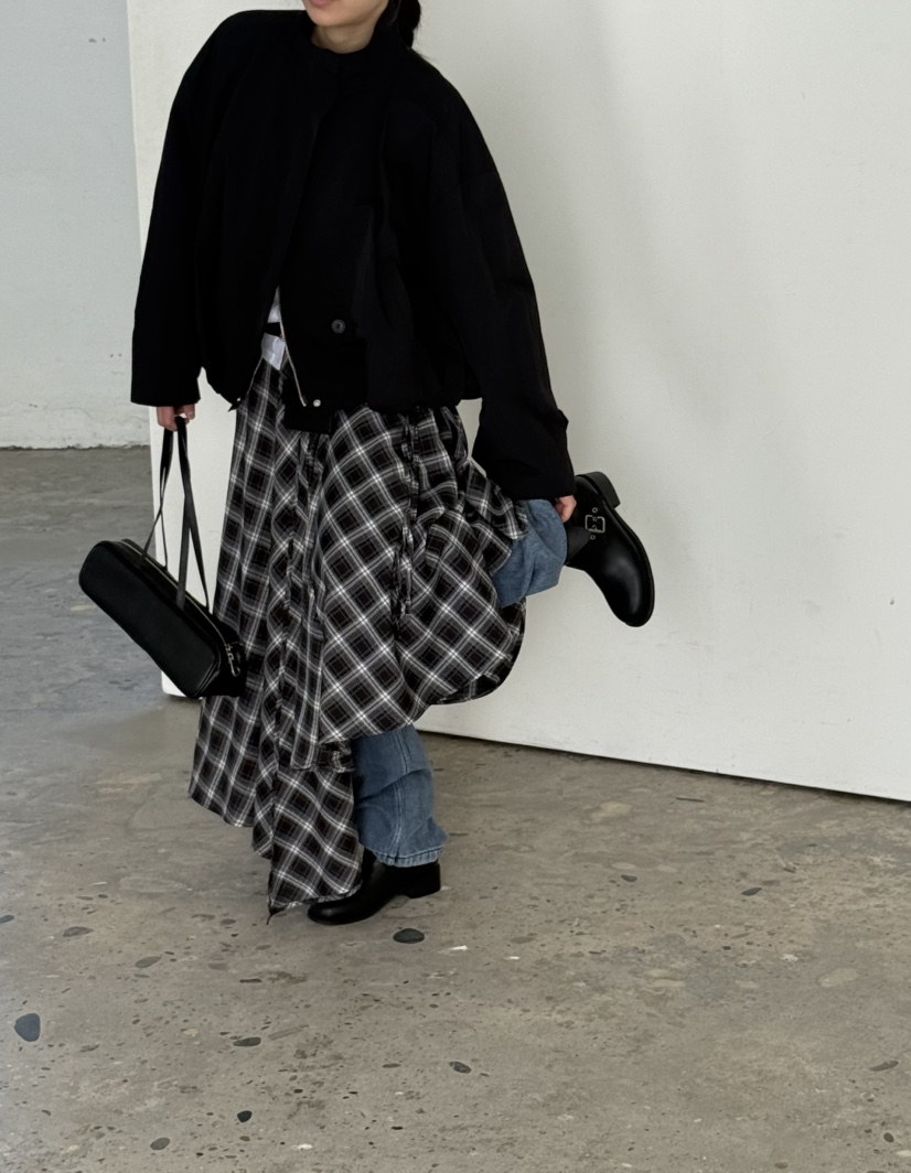 OVER NEAR韓國東大門直郵女士新款時尚半身裙中短裙荷葉邊格紋OVER NEAR半身裙/中短裙