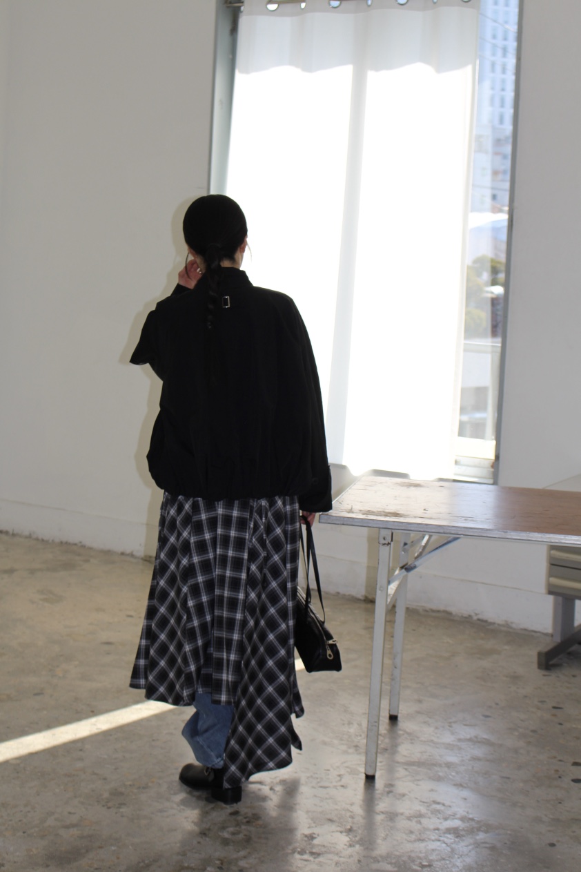 OVER NEAR韓國東大門直郵女士新款時尚半身裙中短裙荷葉邊格紋OVER NEAR半身裙/中短裙