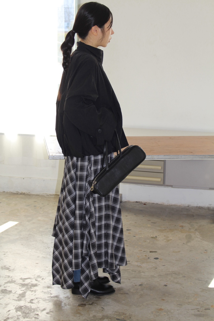 OVER NEAR韓國東大門直郵女士新款時尚半身裙中短裙荷葉邊格紋OVER NEAR半身裙/中短裙