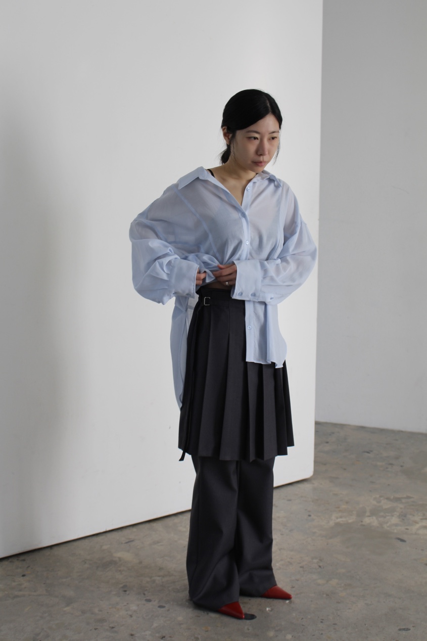 OVER NEAR韓國直郵實拍女士新款職業襯衫蕾絲衫不含腰帶透明OVER NEAR襯衫/蕾絲衫