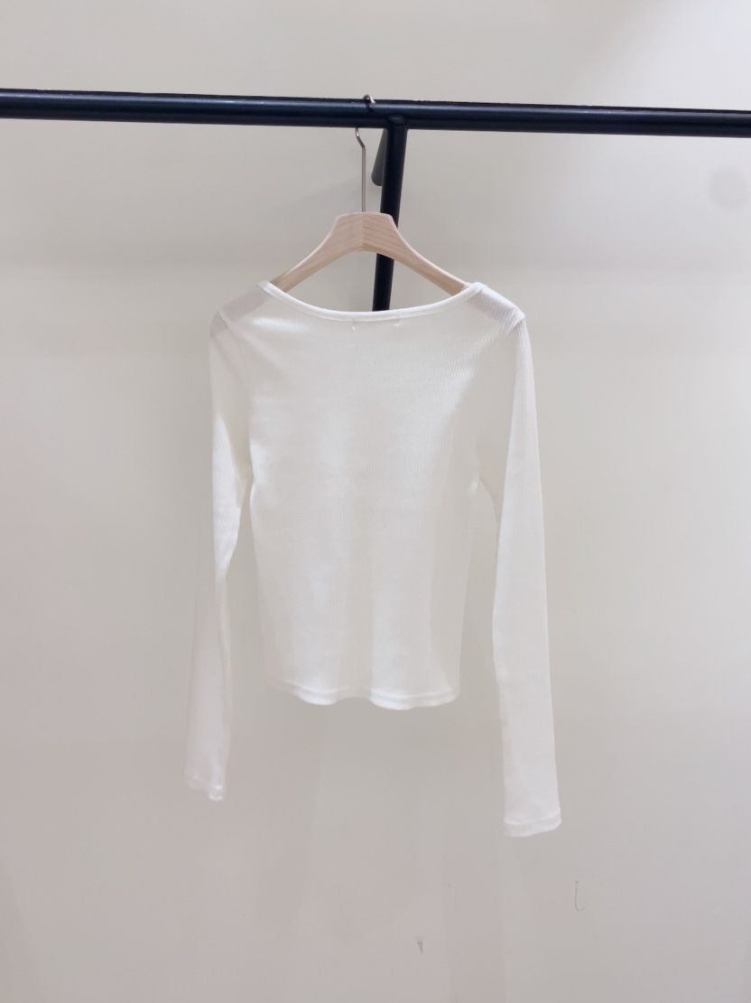 LOVE ROSIE韓國直郵女裝新品職業26春夏時尚長袖T恤紐扣LOVE ROSIE長袖T恤