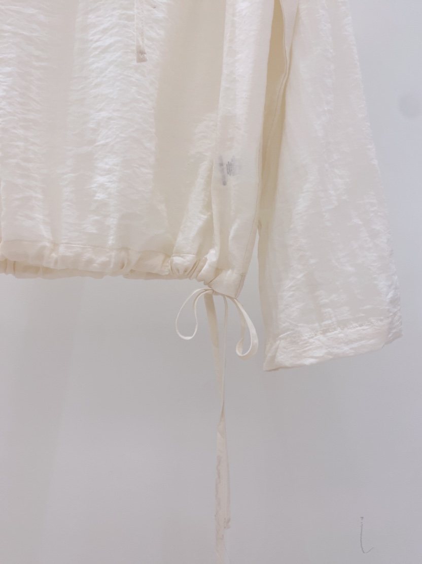 LOVE ROSIE韓國代購女裝新品熱賣人氣襯衫蕾絲衫連帽鏤空LOVE ROSIE襯衫/蕾絲衫