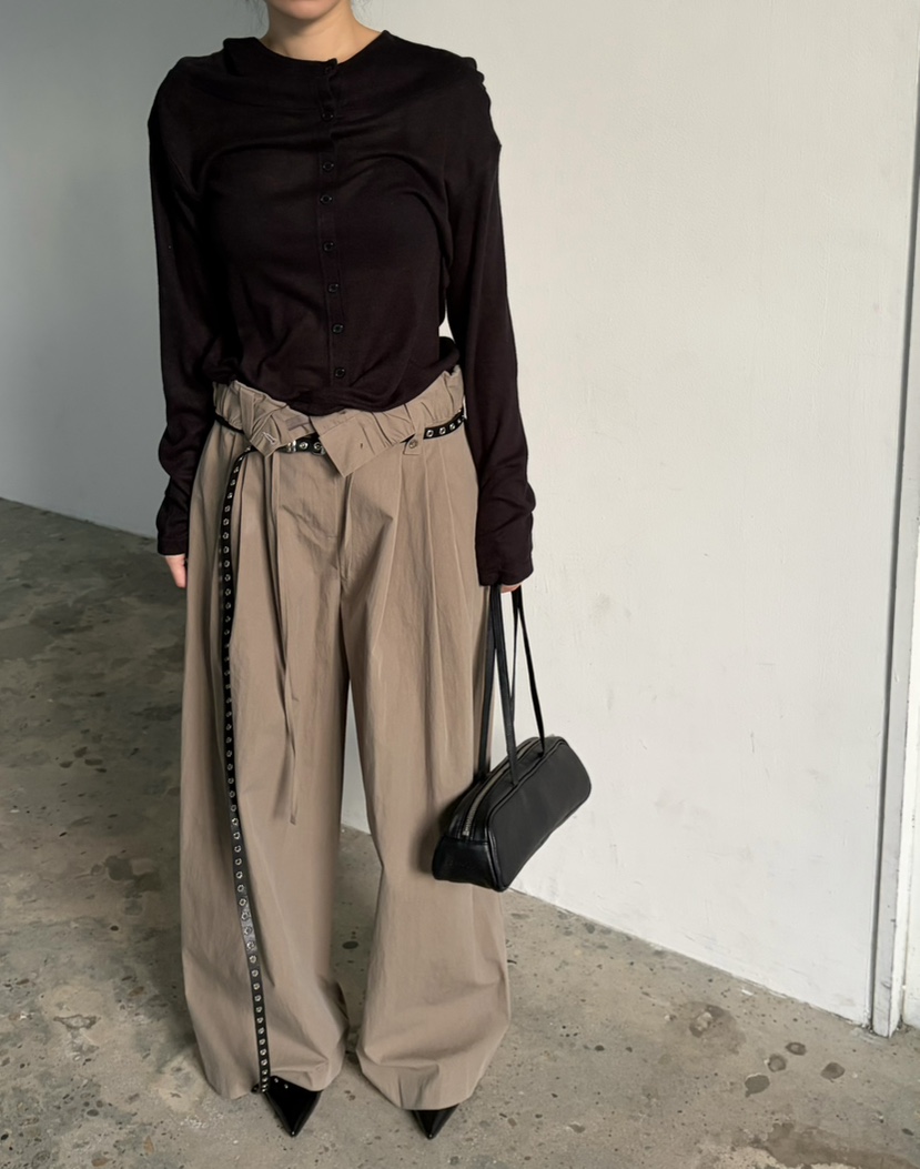 OVER NEAR東大門代購女士新品推薦職業休閑褲荷葉邊紐扣OVER NEAR休閑褲