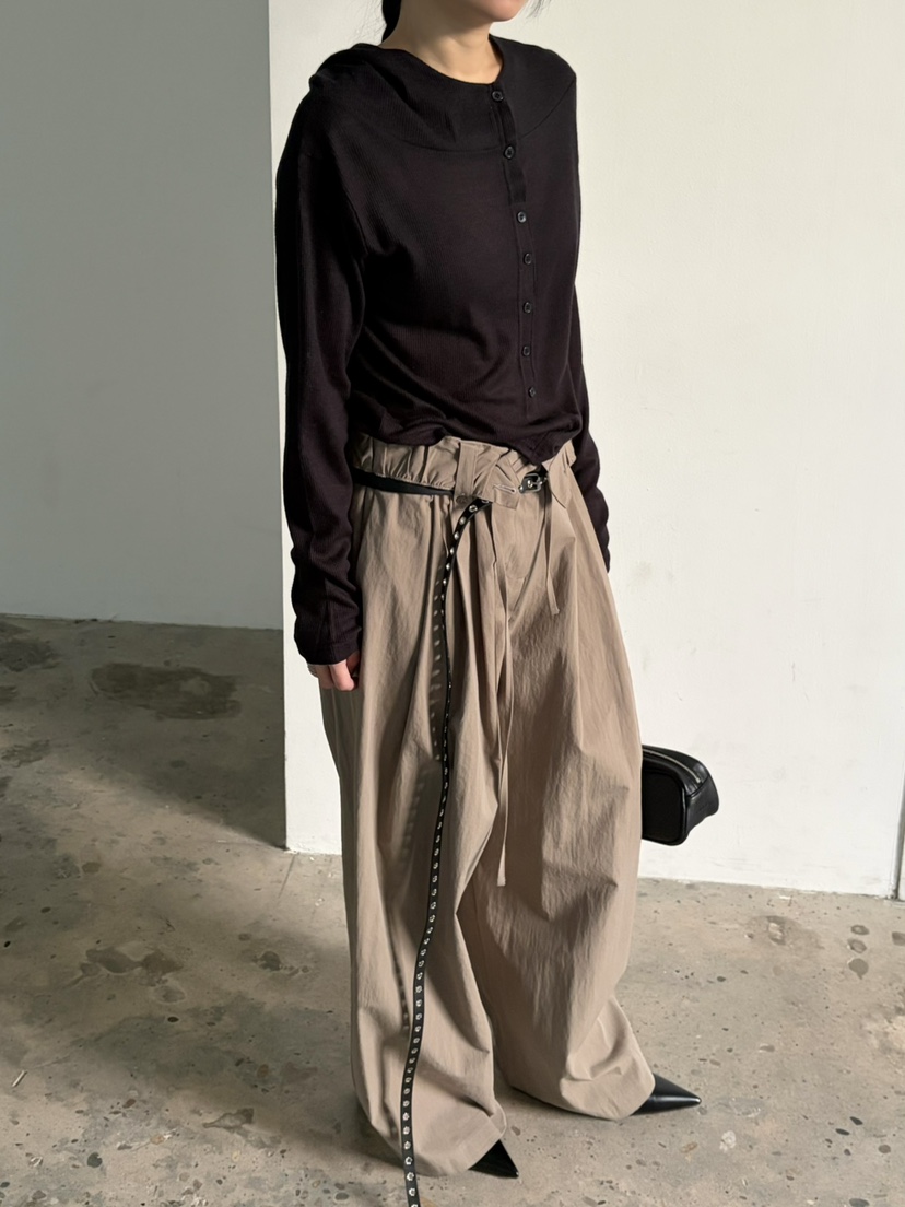 OVER NEAR東大門代購女士新品推薦職業休閑褲荷葉邊紐扣OVER NEAR休閑褲