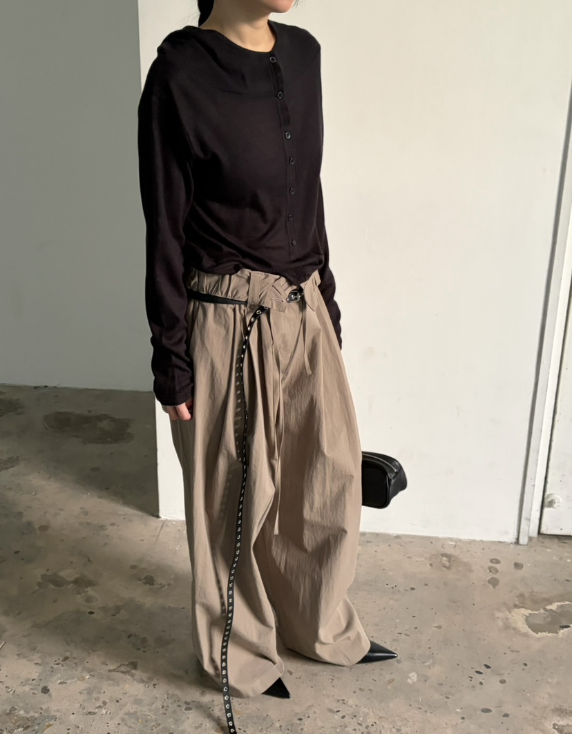 OVER NEAR東大門代購女士新品推薦職業休閑褲荷葉邊紐扣OVER NEAR休閑褲