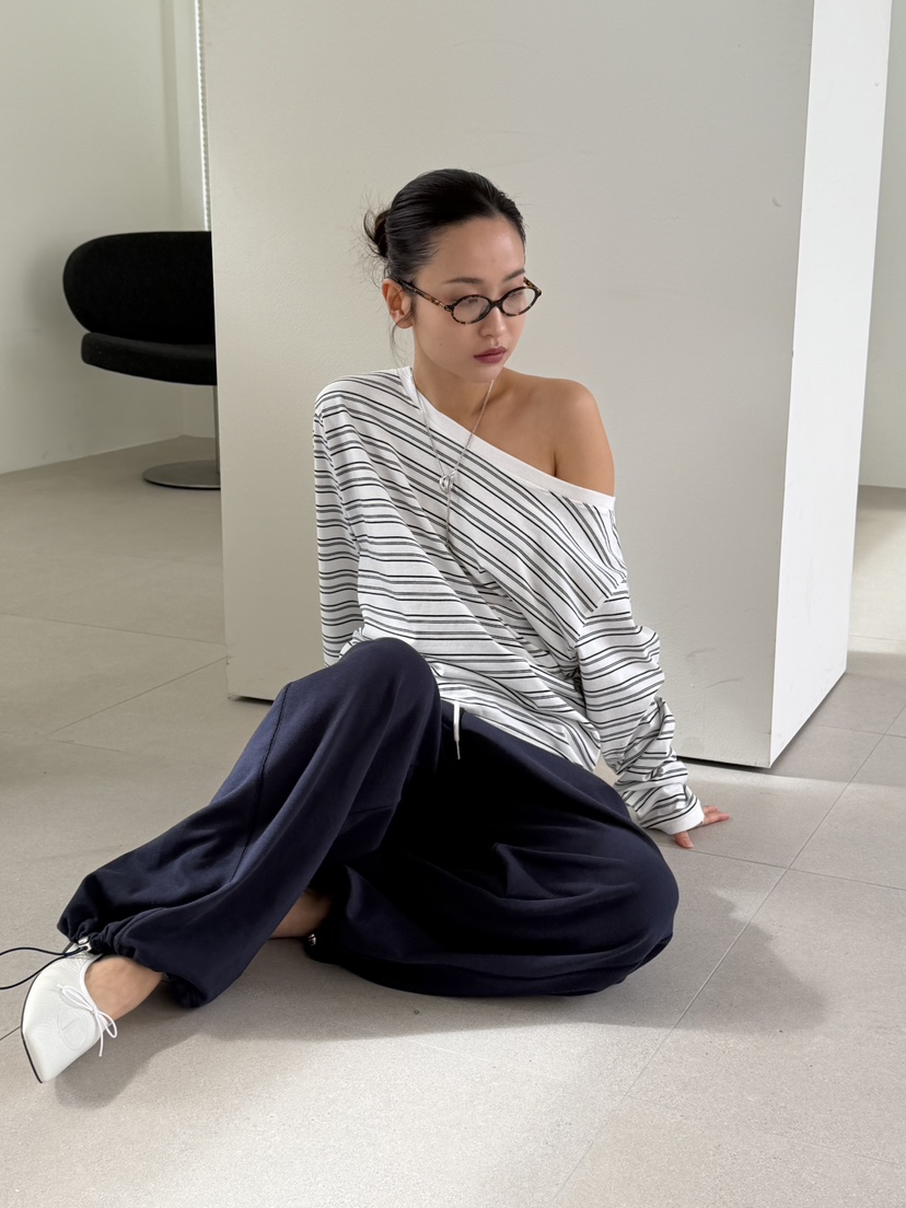 KARE/WEREPIECE韓國直郵女裝新款26春夏時尚人氣長袖T恤KARE/WEREPIECE長袖T恤