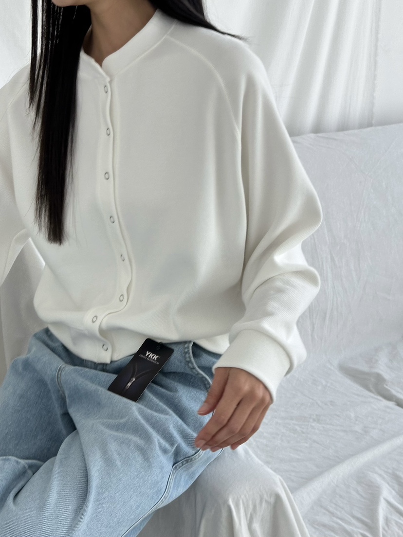 LE VASE東大門直郵女裝新款26春夏推薦休閑時尚人氣長袖T恤LE VASE長袖T恤