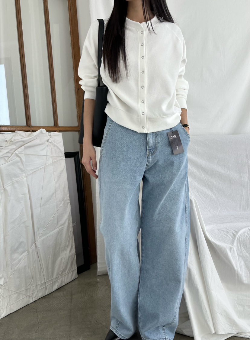 LE VASE東大門直郵女裝新款26春夏推薦休閑時尚人氣長袖T恤LE VASE長袖T恤