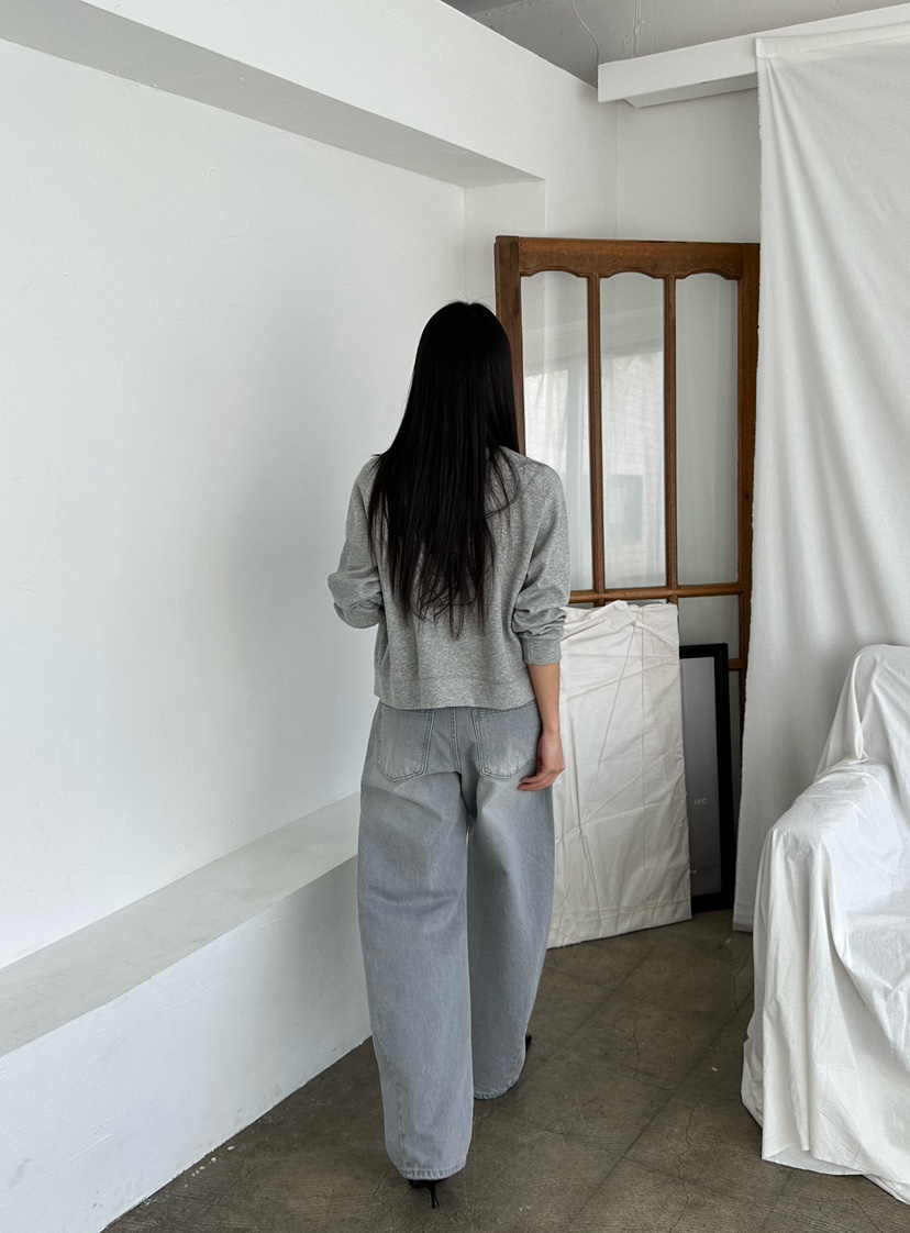 LE VASE東大門直郵女裝新款26春夏推薦休閑時尚人氣長袖T恤LE VASE長袖T恤