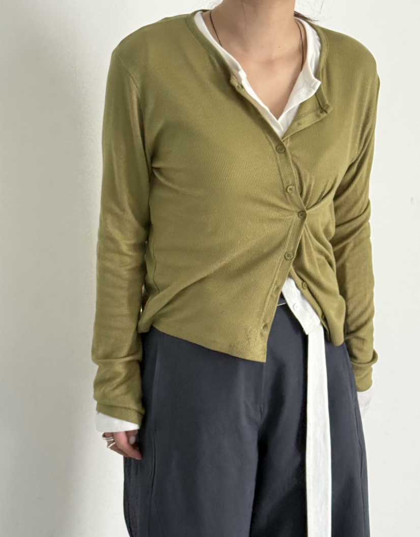 OVER NEAR韓國代購女裝新款推薦休閑時尚職業真品長袖T恤OVER NEAR長袖T恤圖色1