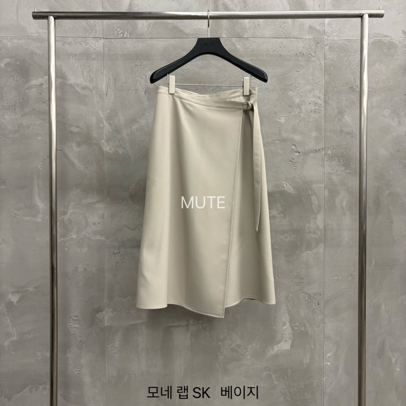 MUTE-P東大門代購女裝新款時尚熱賣人氣休閑推薦真品長裙MUTE長裙圖色1