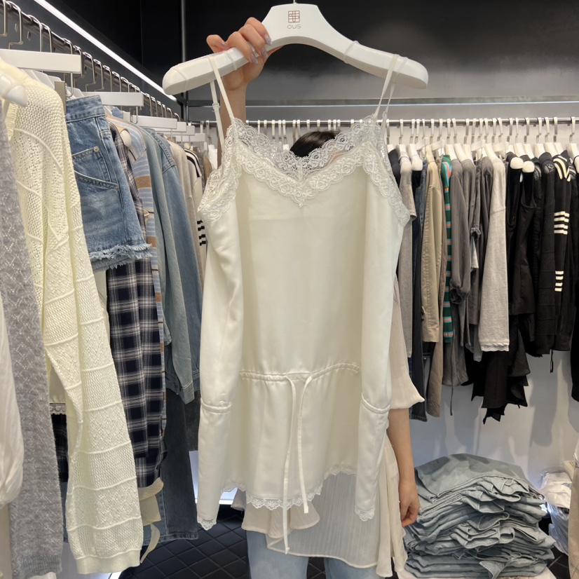 OUS/INCH-L韓國代購女士新款時尚推薦吊帶背心系帶蕾絲OUS/INCH吊帶/背心圖色1