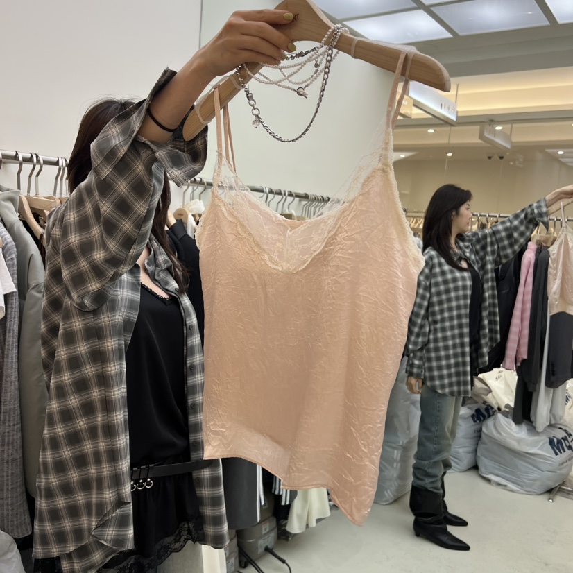 FLAUNT韓國代購女士新款時尚真品26春夏推薦吊帶背心絲質FLAUNT吊帶/背心圖色1