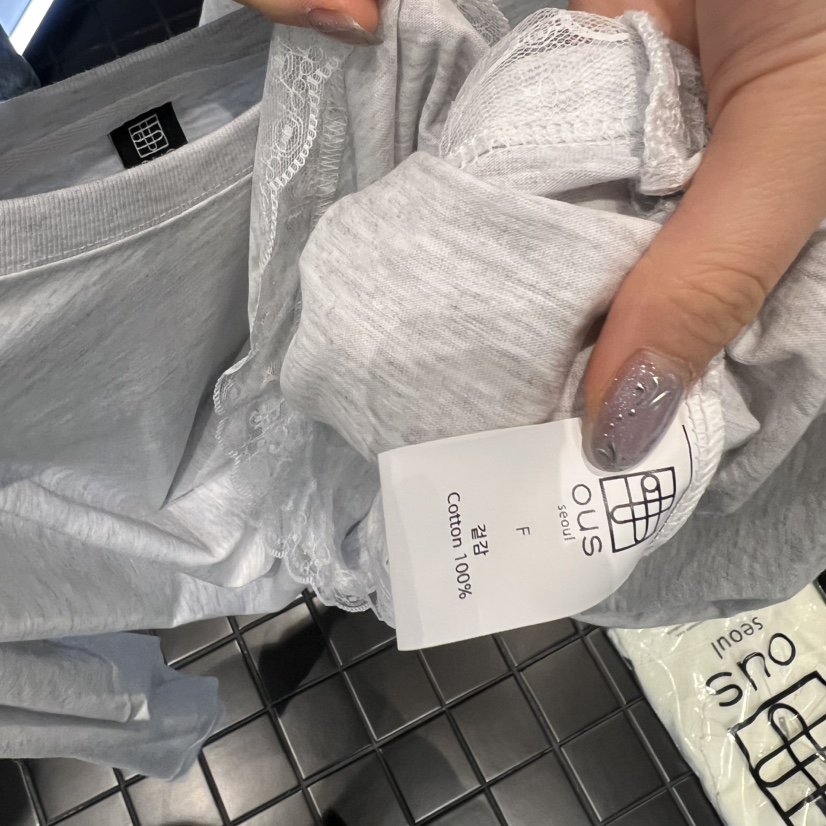 OUS/INCH-L東大門代購女裝新款推薦時尚真品長袖T恤蕾絲OUS/INCH長袖T恤