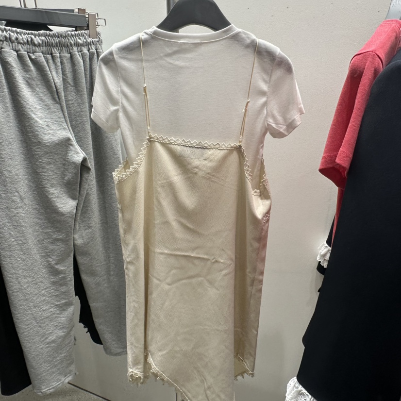 TARABY MOTION東大門直郵女裝新品真品人氣連衣裙不含內搭TARABY MOTION連衣裙