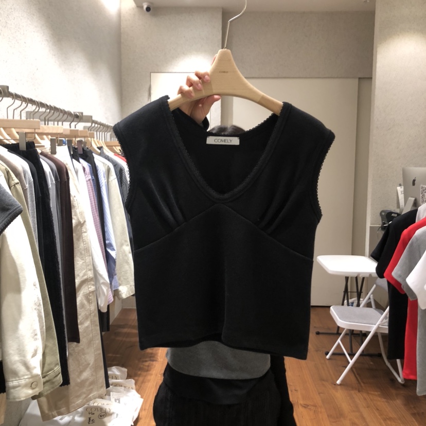 COMELY韓國直郵女裝新品時尚真品熱賣職業吊帶背心不含內搭COMELY吊帶/背心圖色2