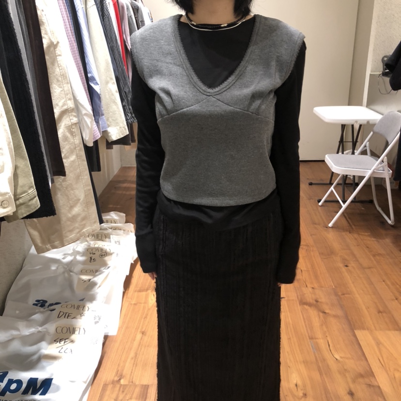 COMELY韓國直郵女裝新品時尚真品熱賣職業吊帶背心不含內搭COMELY吊帶/背心圖色3