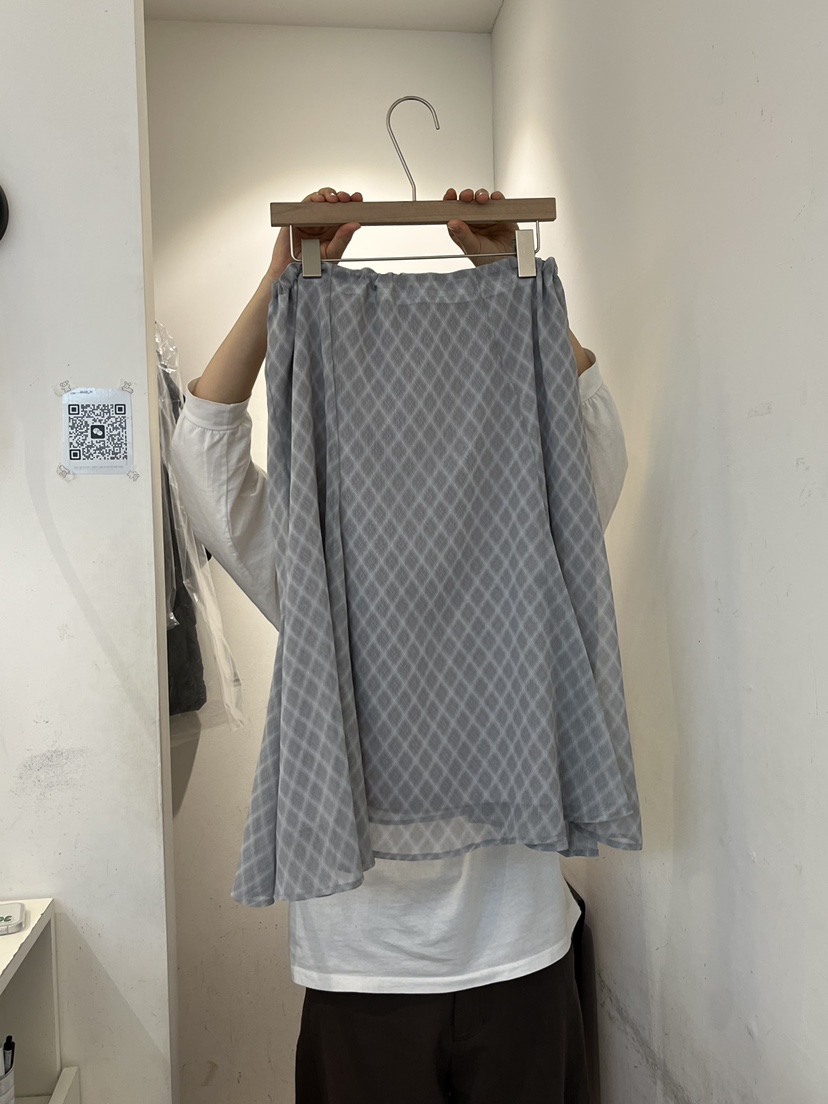 OUVIR韓國直郵女裝新品推薦職業休閑半身裙中短裙格紋鏤空O.V.R/OUVIR半身裙/中短裙