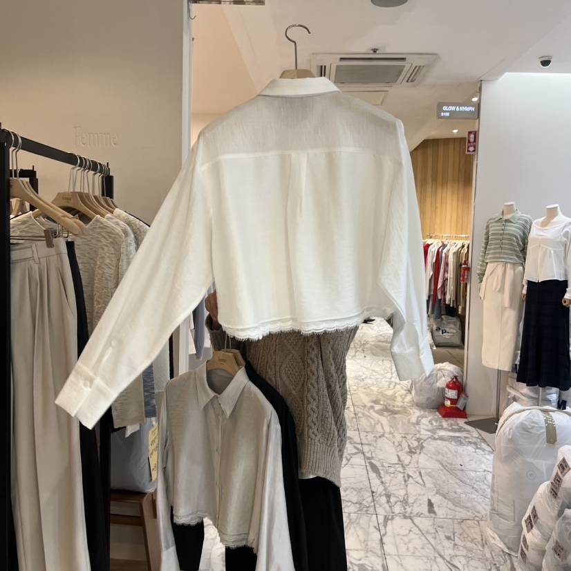 LA MAGIE FEMME韓國代購女裝新品26春夏襯衫蕾絲衫短款蕾絲Lamagie Femme襯衫/蕾絲衫