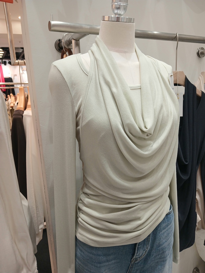 X韓國直郵女士新款推薦人氣休閑熱賣職業長袖T恤假兩件褶皺BLOWING長袖T恤