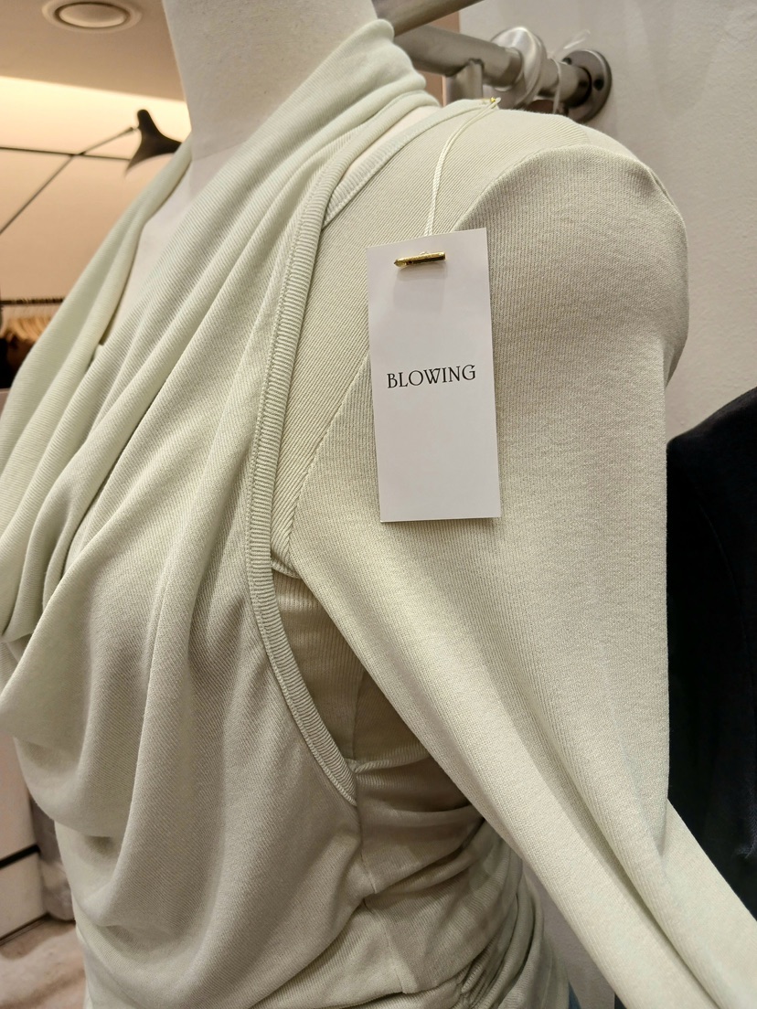 X韓國直郵女士新款推薦人氣休閑熱賣職業長袖T恤假兩件褶皺BLOWING長袖T恤