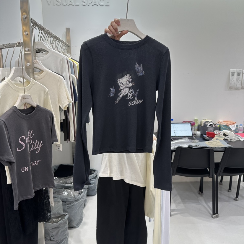 VISUAL SPACE/PAGE92/FLEISCHER東大門直郵女士新品26春夏長袖T恤VISUAL SPACE/PAGE92/FLEISCHER長袖T恤圖色3