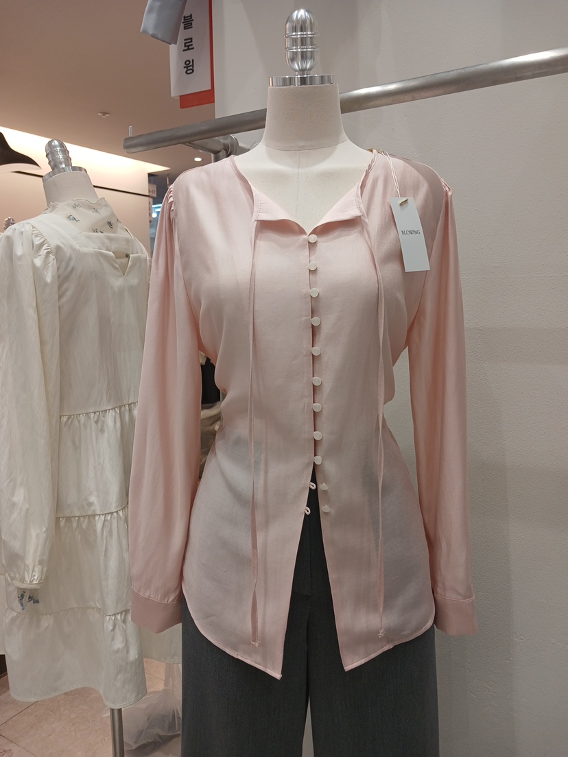 X東大門直郵女裝新款時尚26春夏休閑熱賣職業人氣襯衫蕾絲衫BLOWING襯衫/蕾絲衫圖色3