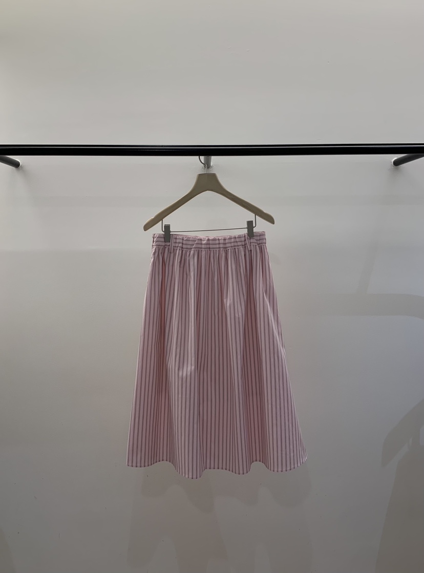 LA CREME韓國代購女士新款推薦休閑職業時尚熱賣人氣長裙LA CREME長裙