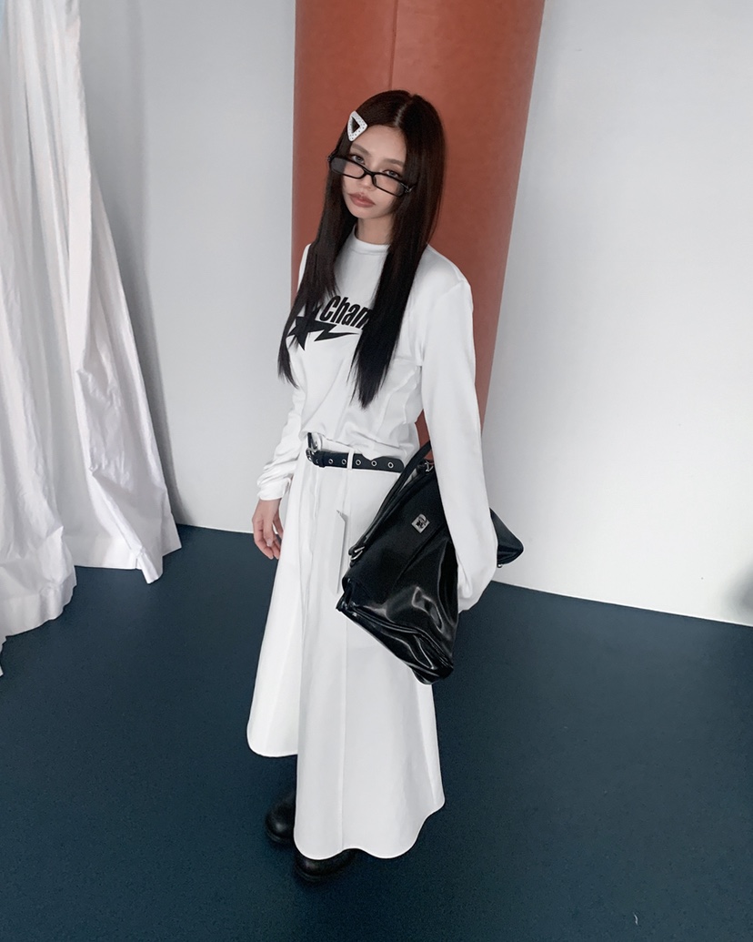 LIVE AID-P東大門直郵女士新款熱賣真品時尚職業推薦長裙LIVE AID-P長裙