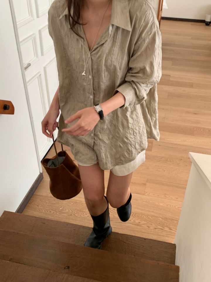 KOMOREBI東大門直郵女裝新品真品熱賣時尚襯衫蕾絲衫褶皺KOMOREBI襯衫/蕾絲衫