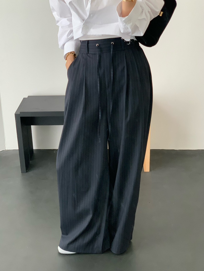 REVE CITE-L韓國直郵女士新款人氣26春夏休閑褲褶裥鏤空REVE CITE-L休閑褲