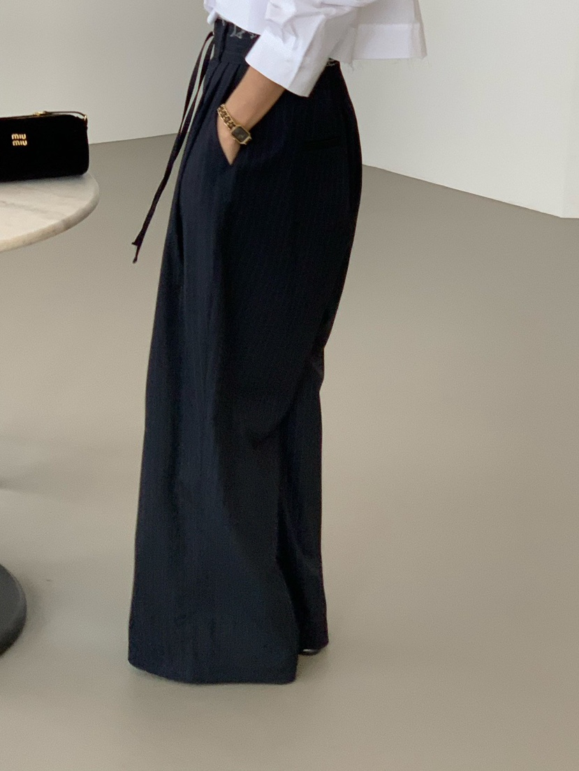 REVE CITE-L韓國直郵女士新款人氣26春夏休閑褲褶裥鏤空REVE CITE-L休閑褲