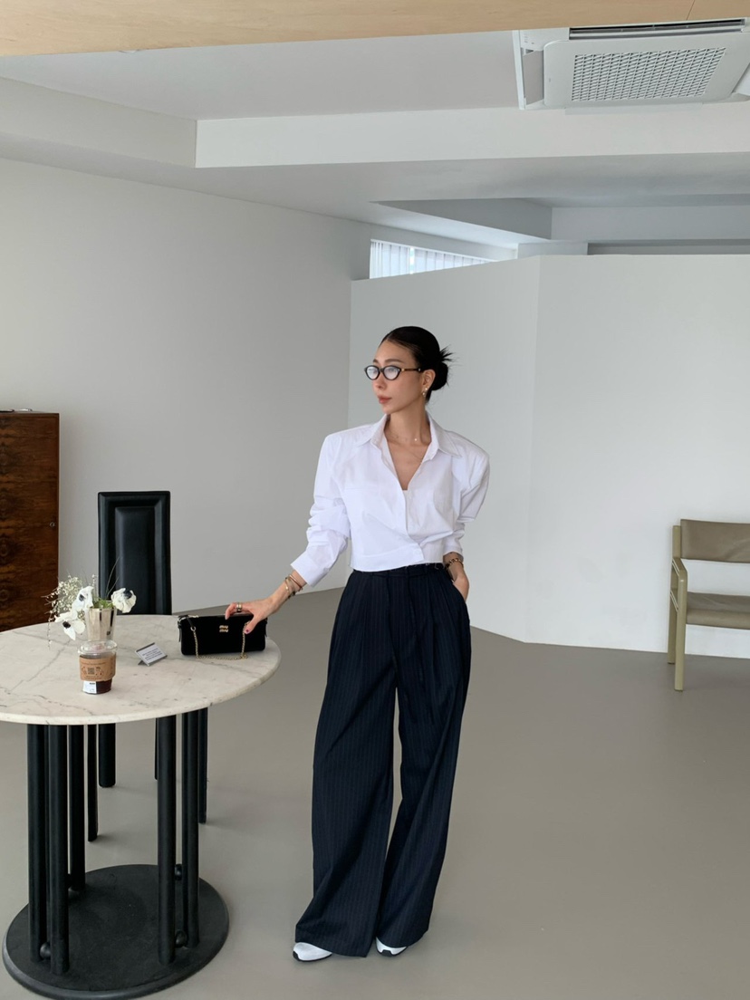 REVE CITE-L韓國直郵女士新款人氣26春夏休閑褲褶裥鏤空REVE CITE-L休閑褲