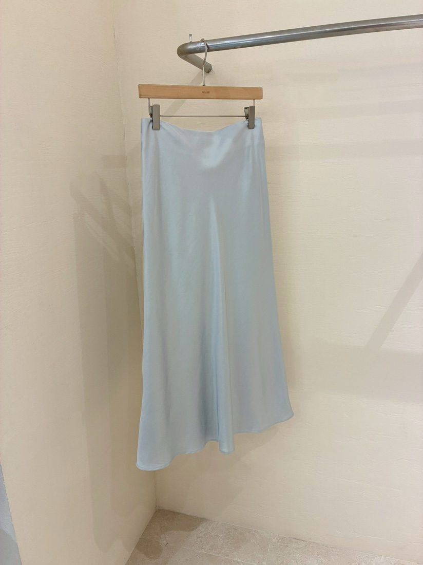 MUSE-P韓國直郵女裝新品時尚人氣26春夏熱賣推薦裙子絲綢MUSE-P裙子圖色2