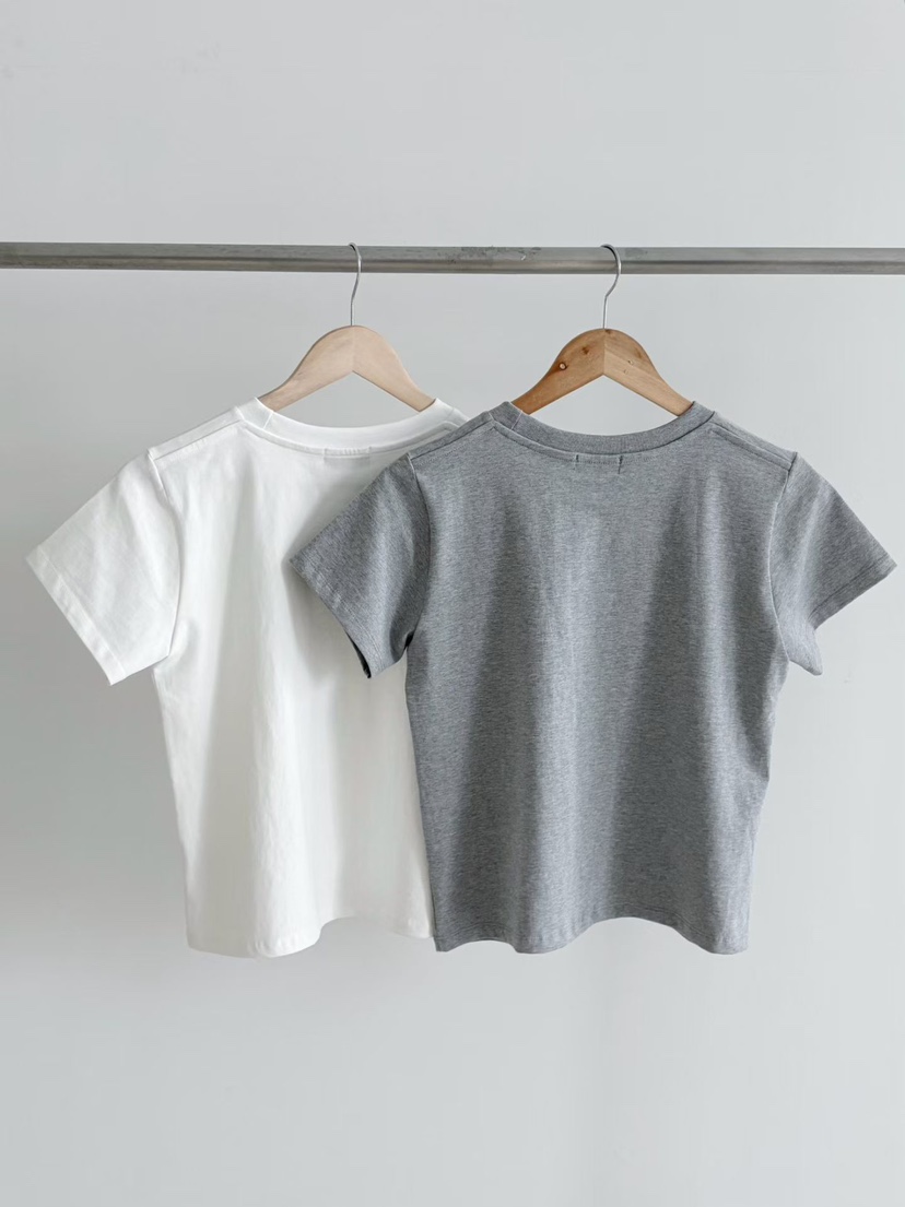 BINUS韓國東大門直郵女裝新品26春夏人氣職業推薦T恤狗狗BINUST恤