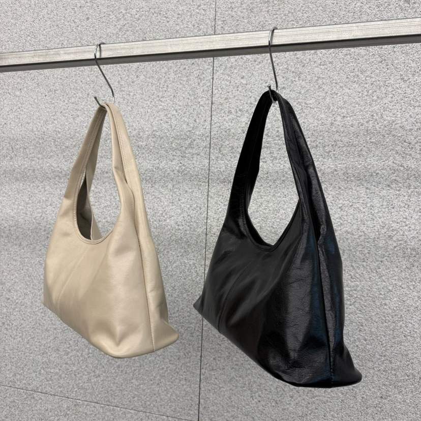 AT THE BAGEL韓國直郵實拍女士新款推薦熱賣手提包褶皺AT THE BAGEL手提包