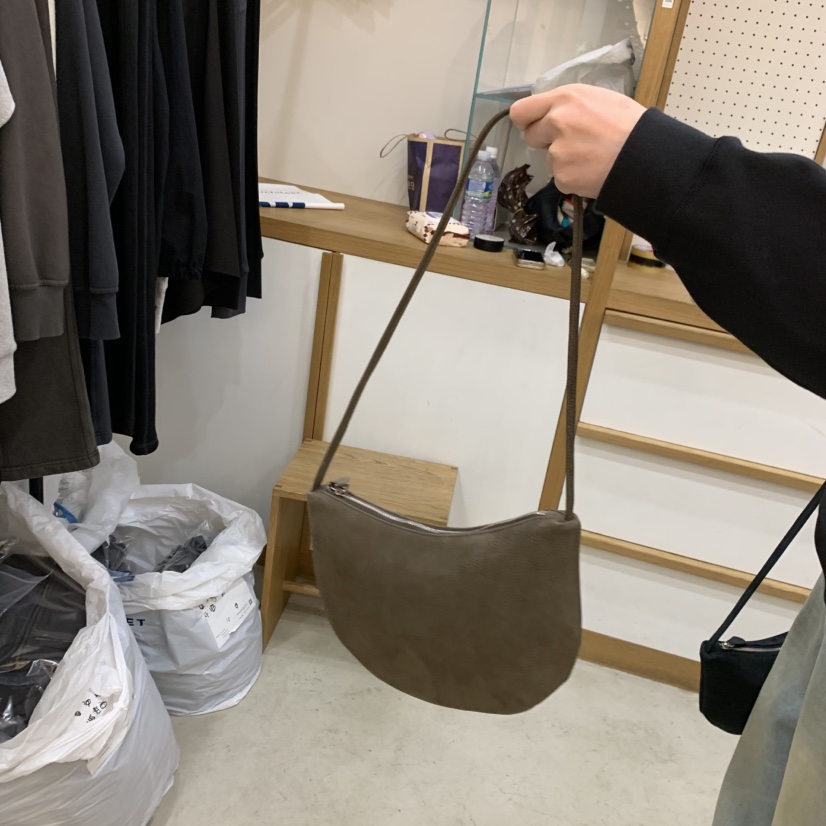 ARCHITEKT韓國直郵女裝新款職業時尚人氣熱賣手拿包腋下包ARCHITEKT手拿包/腋下包圖色2