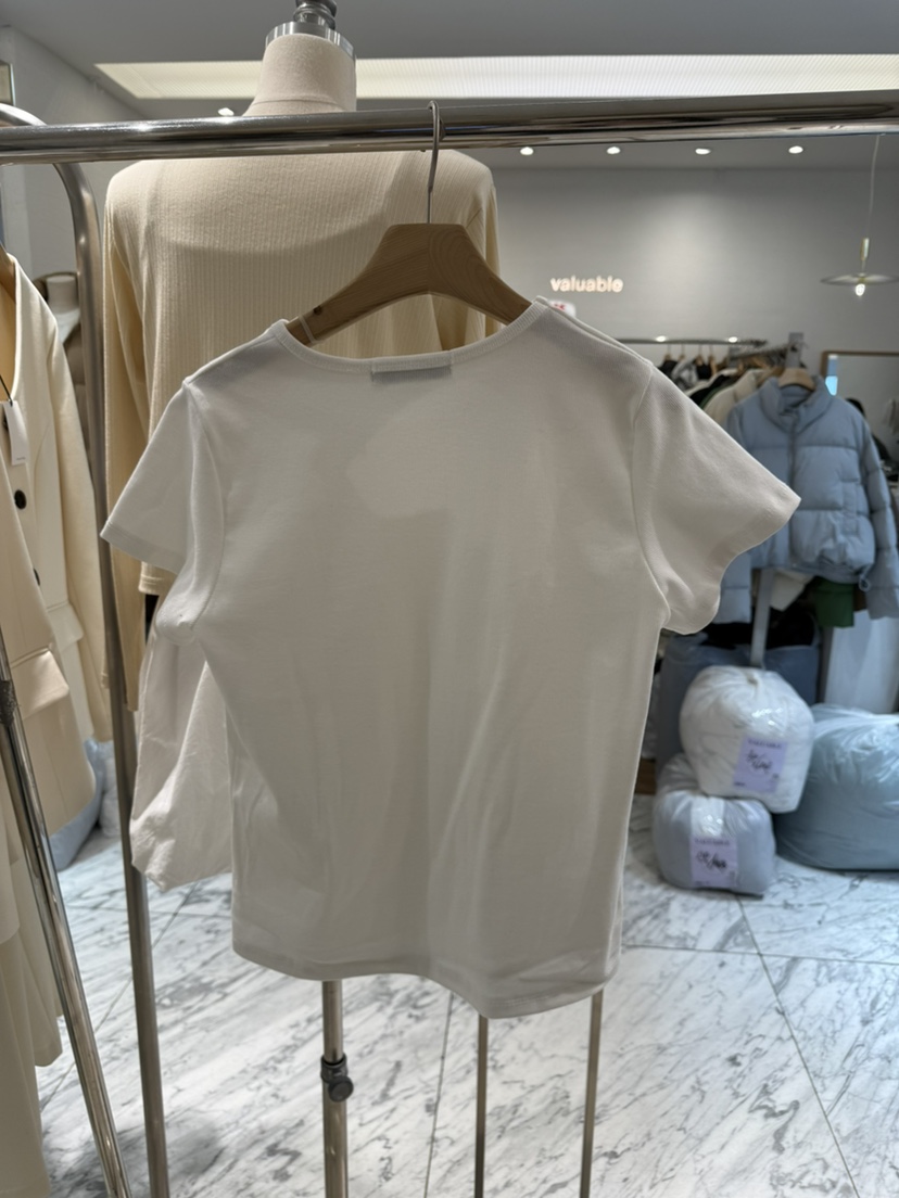 FF/SUNDAY韓國直郵實拍女裝新品推薦職業人氣休閑時尚T恤FF/SUNDAYT恤