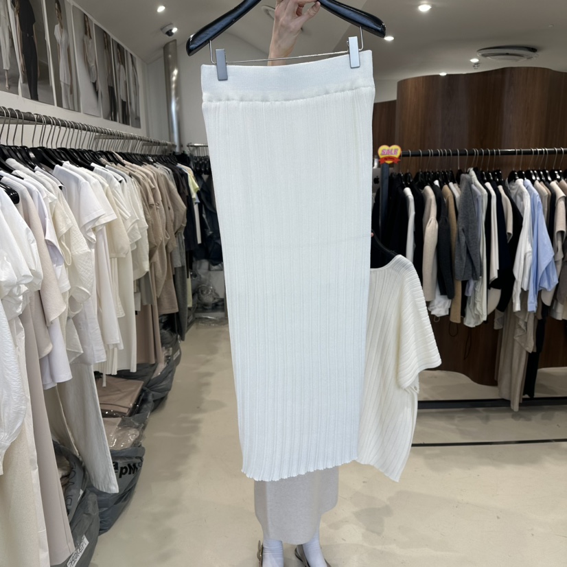 LE EDITION/LEBOENE韓國直郵女裝新品熱賣職業長裙褶裥LE EDITION/LEBOENE長裙圖色1